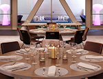 Linenless banquet tables
